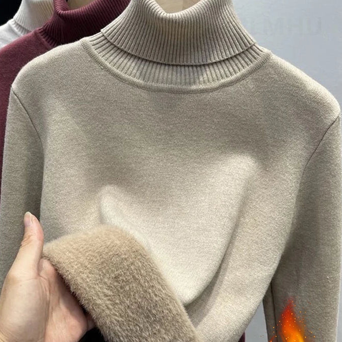 NÉVORA PLUSH, Women's Turtleneck Sweater