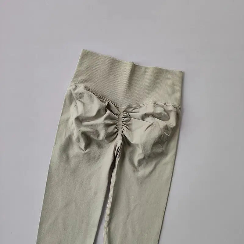 Halara Women’s Leggings – Elegant Yoga, Gym & Walking Trousers