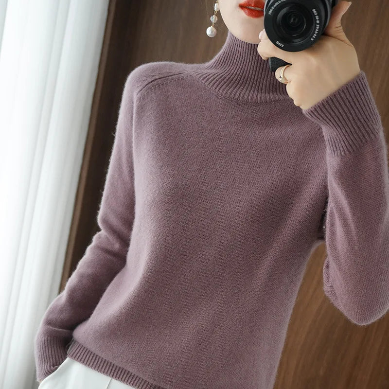 Lunéa Knitwear, Women's Turtleneck Sweater