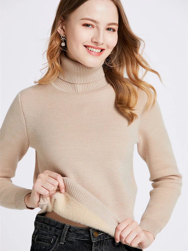 NÉVORA PLUSH, Women's Turtleneck Sweater